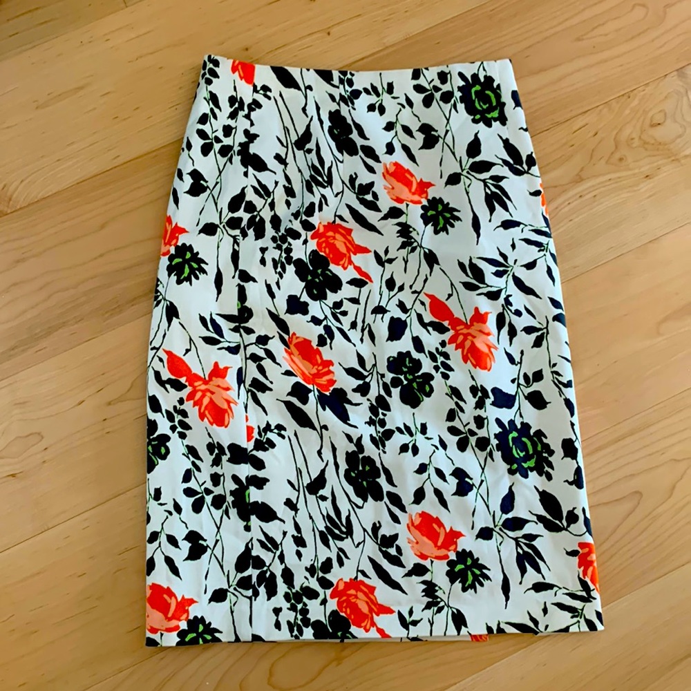 Club Monaco floral pencil skirt